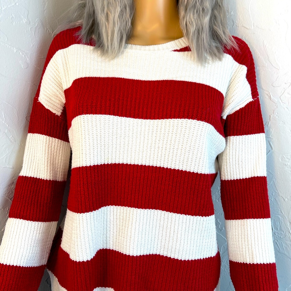 For the republic brand Womens small Crewneck sweater red and white stripes